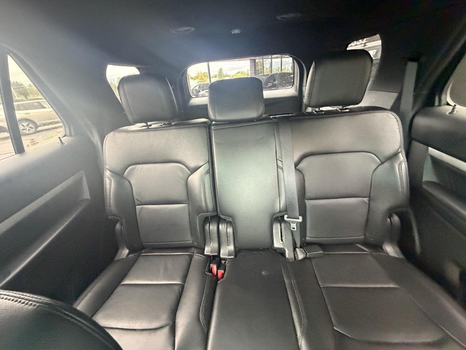 Used 2016 Ruby Red Metallic Tinted Clearcoat Ford XLT image 24