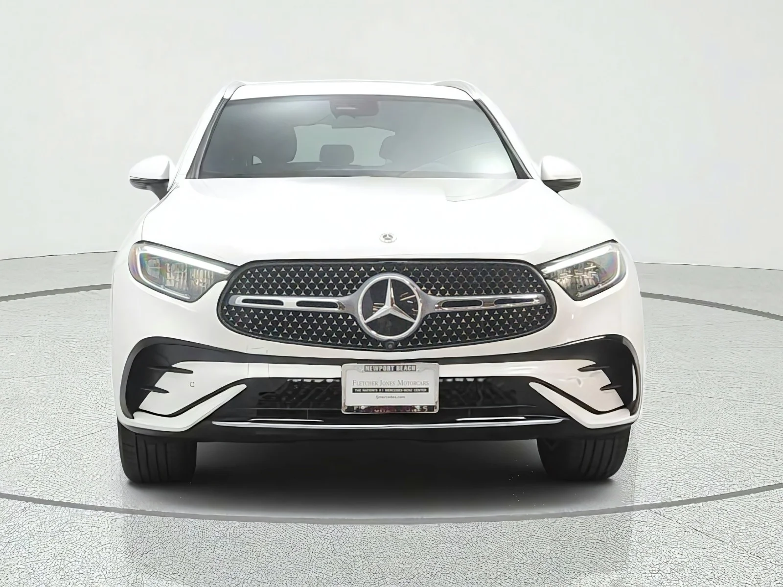 Used 2024 Polar White Mercedes-Benz GLC 300 SUV image 2