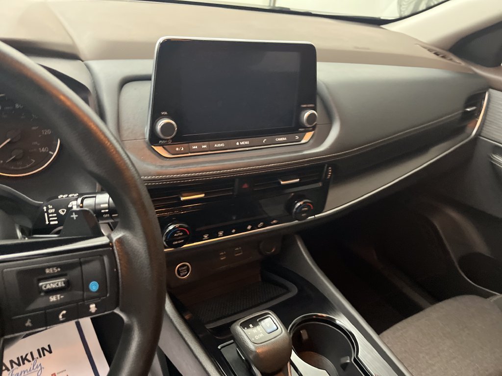 Used 2022 Silver Nissan SV image 18