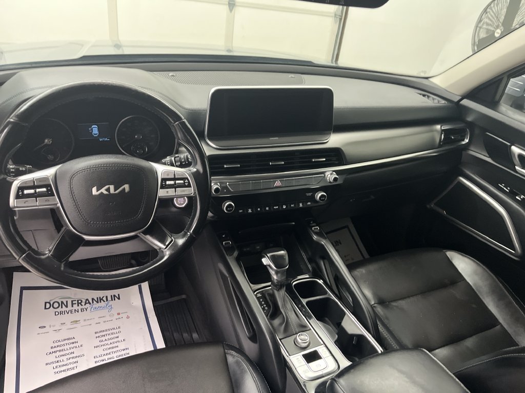 Used 2022 Silver Kia S image 14