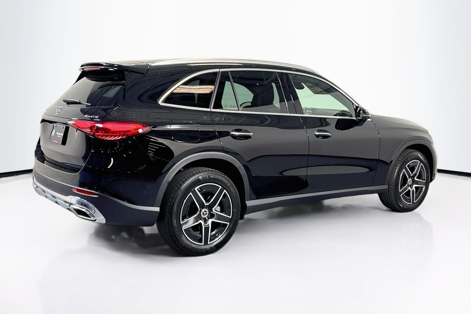 New 2026 Black Mercedes-Benz GLC 300 image 5