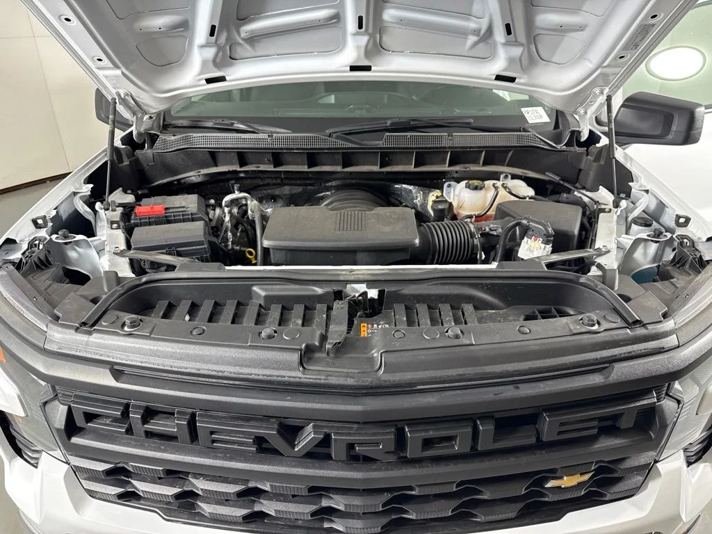 Used 2025 White Chevrolet WT image 37