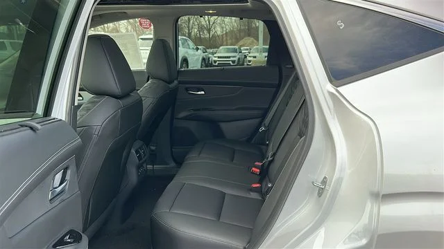 New 2026 White Nissan Platinum image 23
