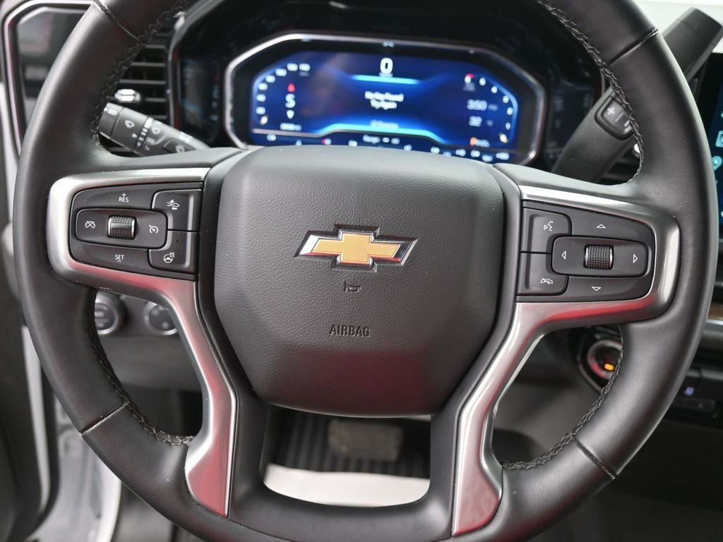 2025 Chevrolet Silverado 1500 LT - Photo 14