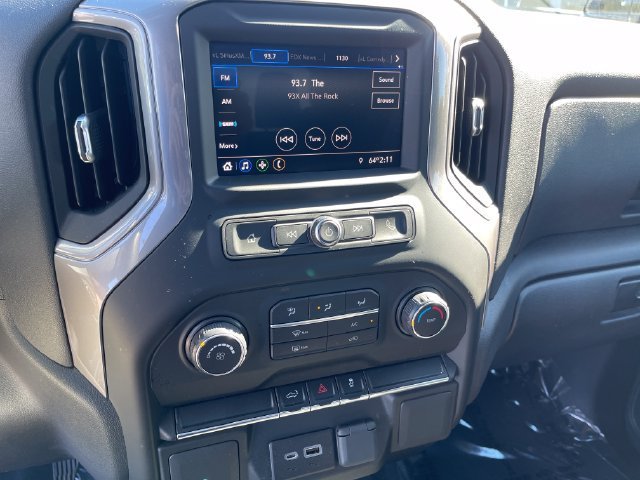 Used 2021 OXFORD BROWN METALLIC Chevrolet Custom image 18