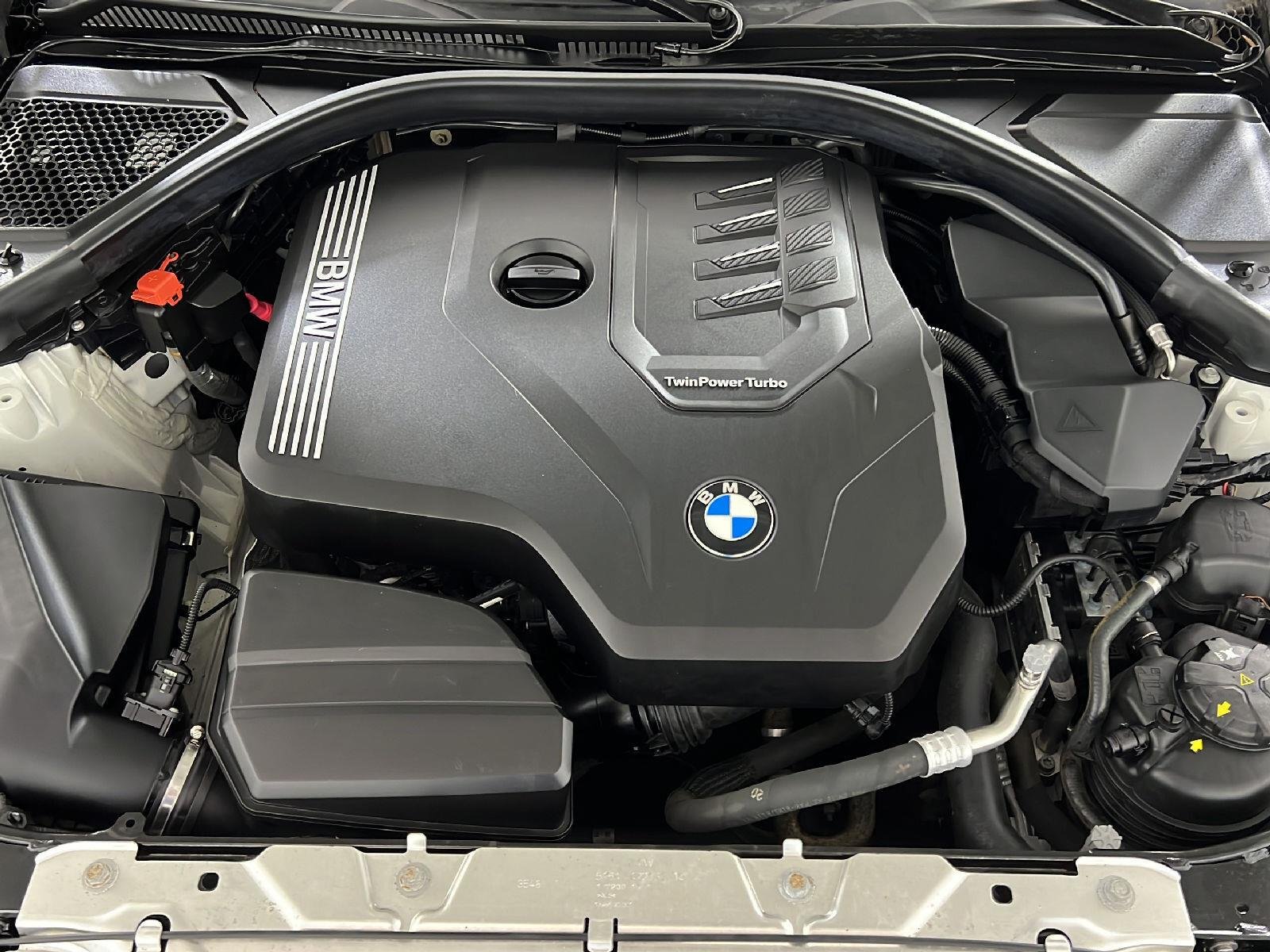 Used 2019 Alpine White BMW 330i xDrive image 25