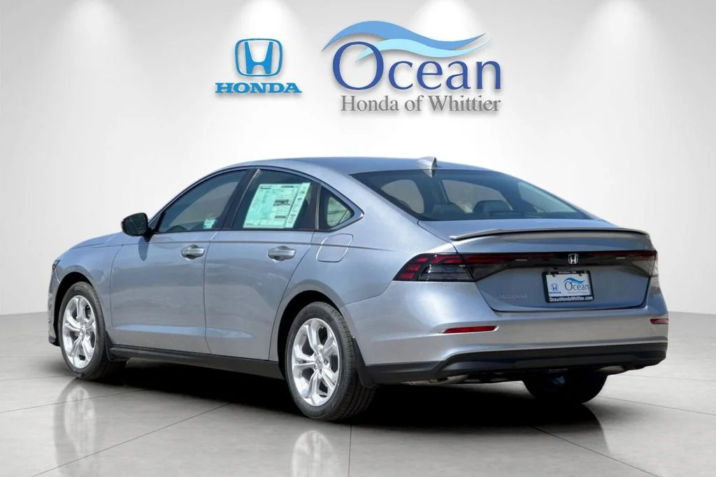 New 2026 Solar Silver Metallic Honda LX image 6