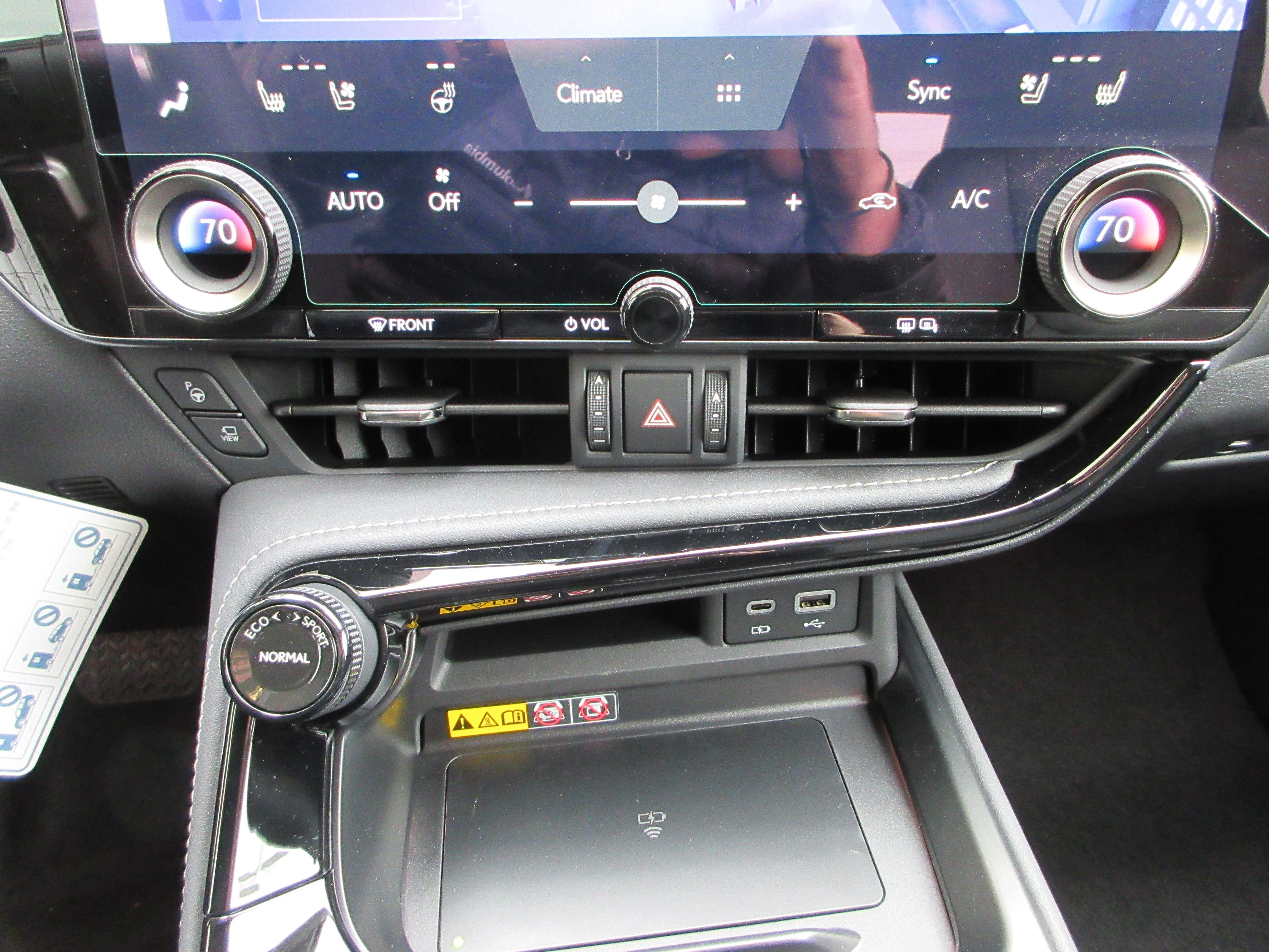 2026 Lexus NX 450h+ Luxury - Photo 42