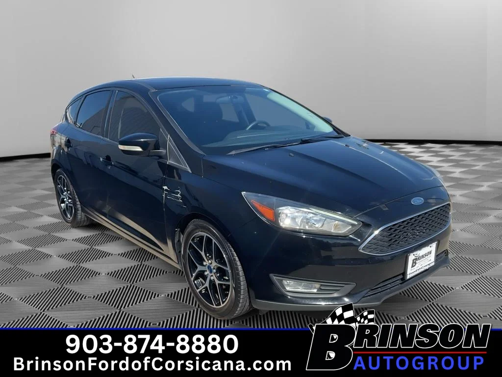 Used 2018 Shadow Black Ford SEL image 3