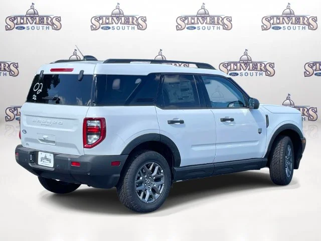 New 2026 White Ford Big Bend image 3