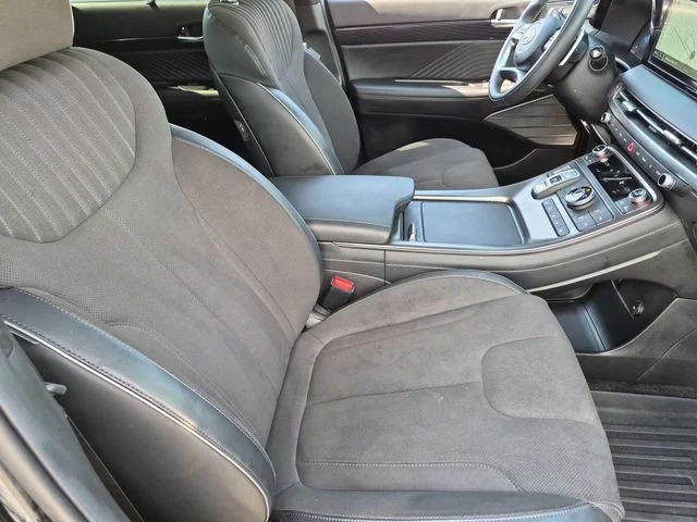 Used 2025 Black Hyundai Calligraphy Night Edition image 36