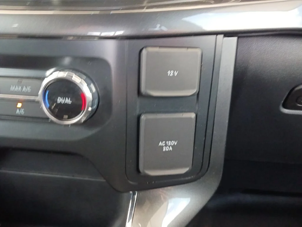 Used 2022 Blue Ford XLT image 27