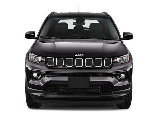 Used 2024 White Jeep Latitude image 5