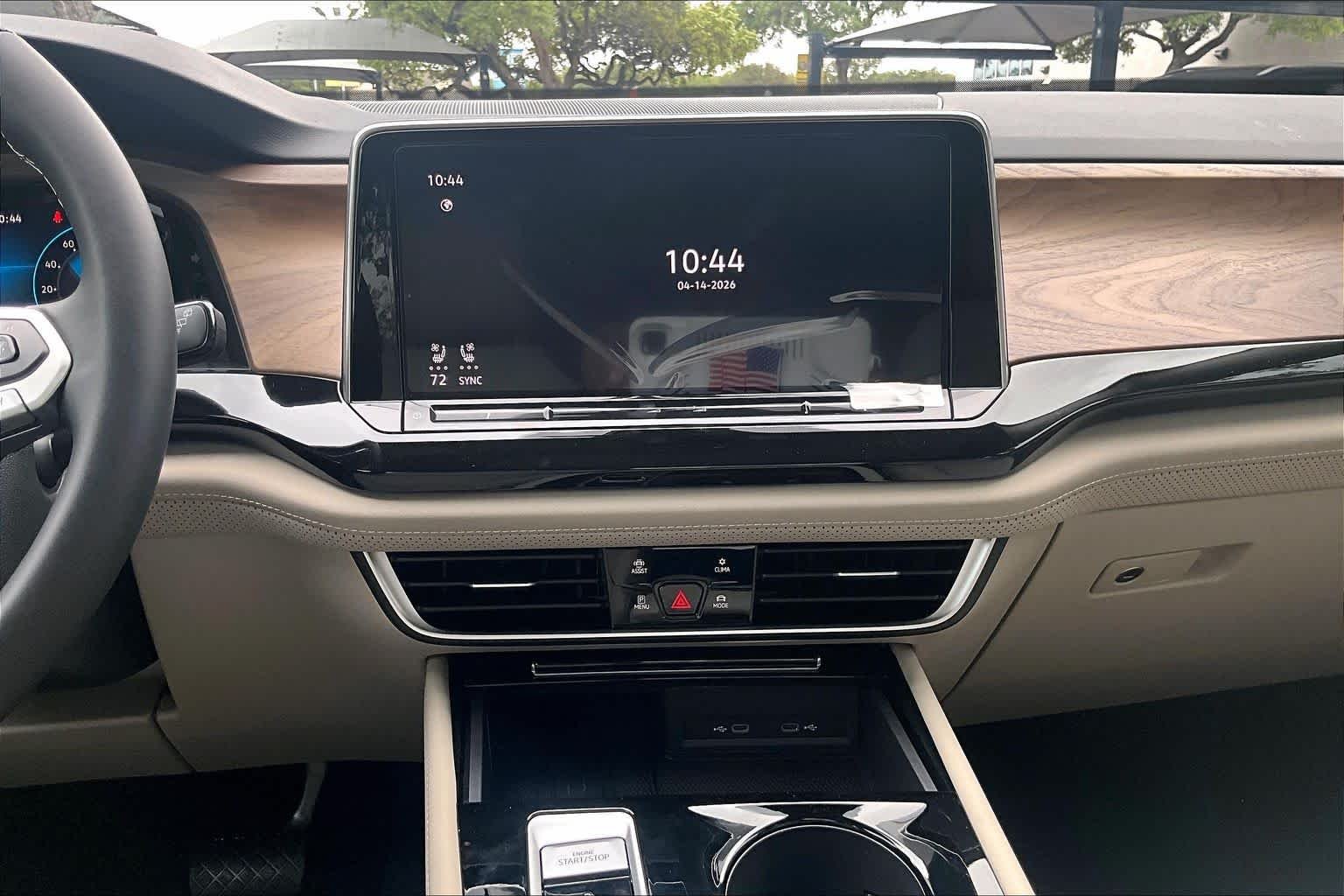 2026 Volkswagen Atlas SE w/Tech - Photo 6
