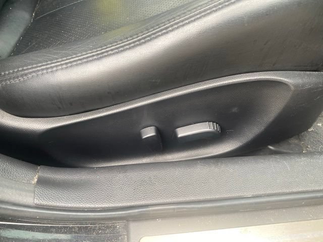 Used 2015 Black Obsidian INFINITI  image 4