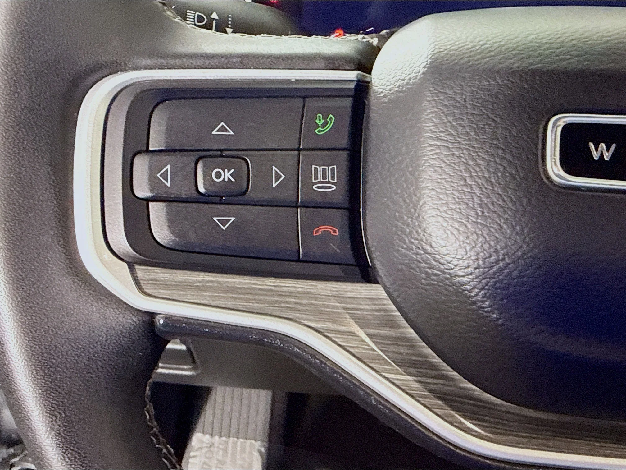 Used 2023 Silver Zynith Jeep Series II image 10