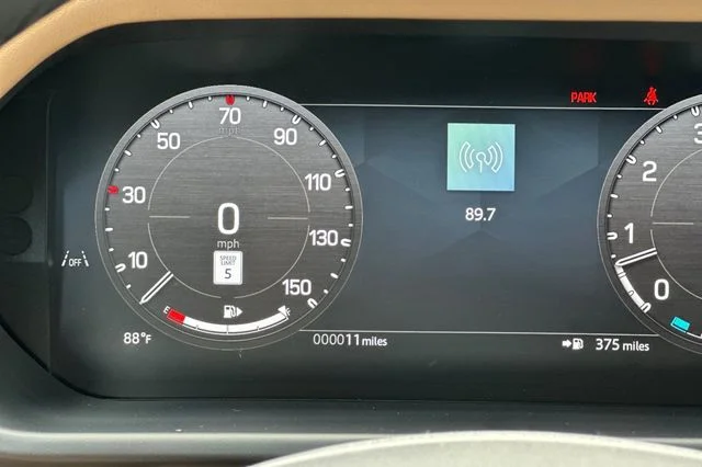 New 2026 Woolstone Green Land Rover X-Dynamic SE image 26