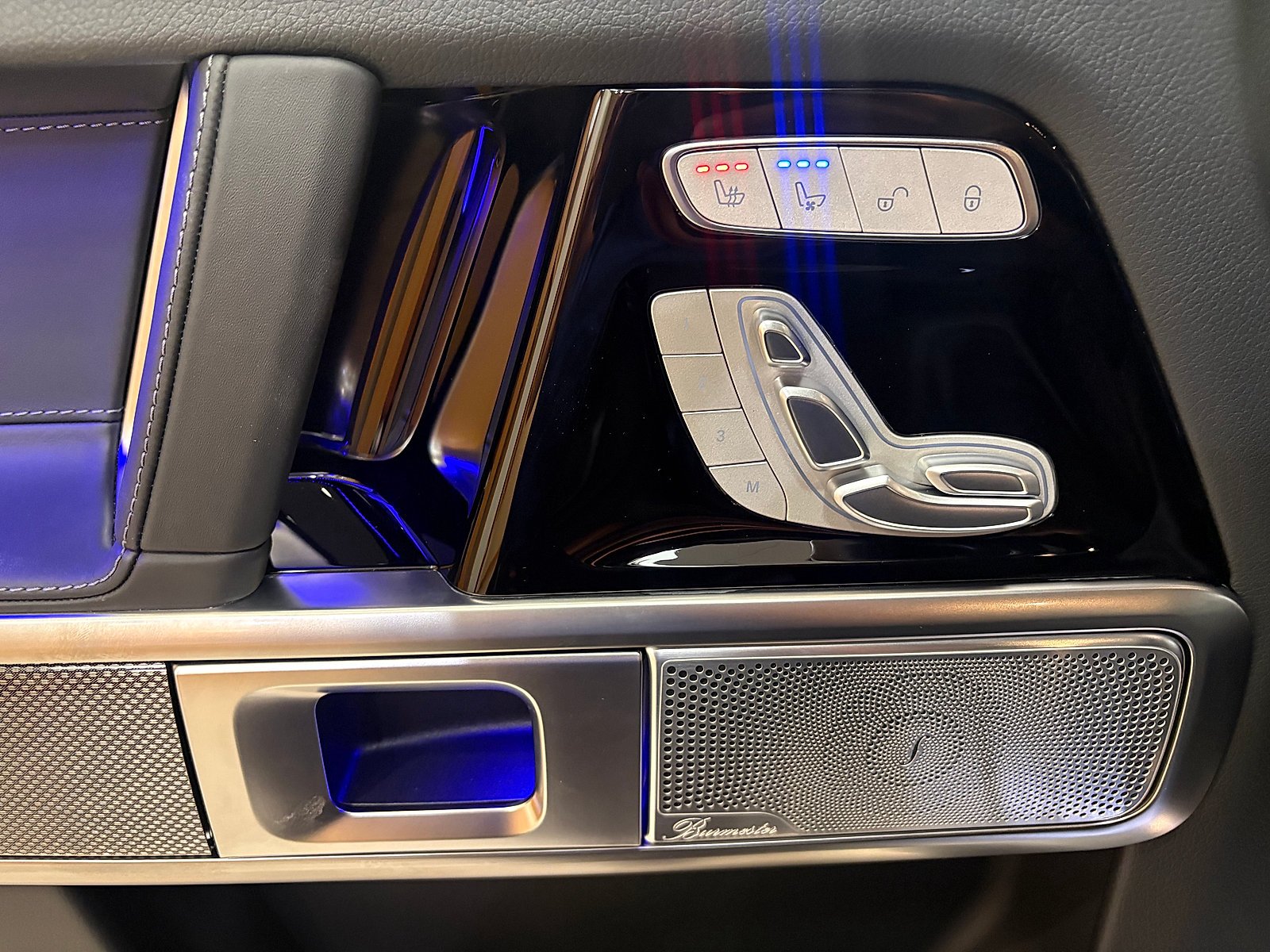 New 2027 MANUFAKTUR Platinum Magno Mercedes-Benz AMG® G 63 image 59