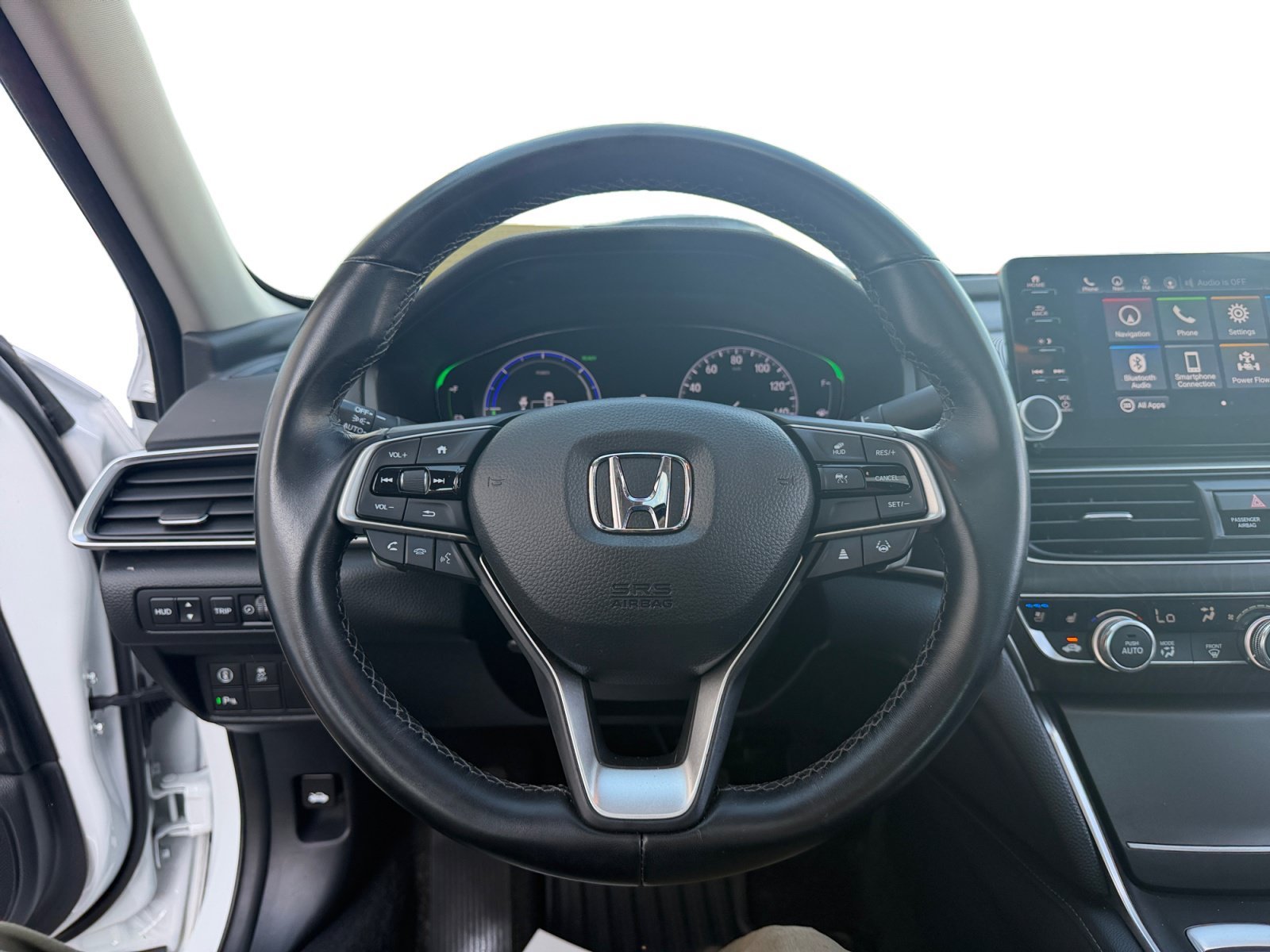 2022 Honda Accord Hybrid Touring - Photo 10