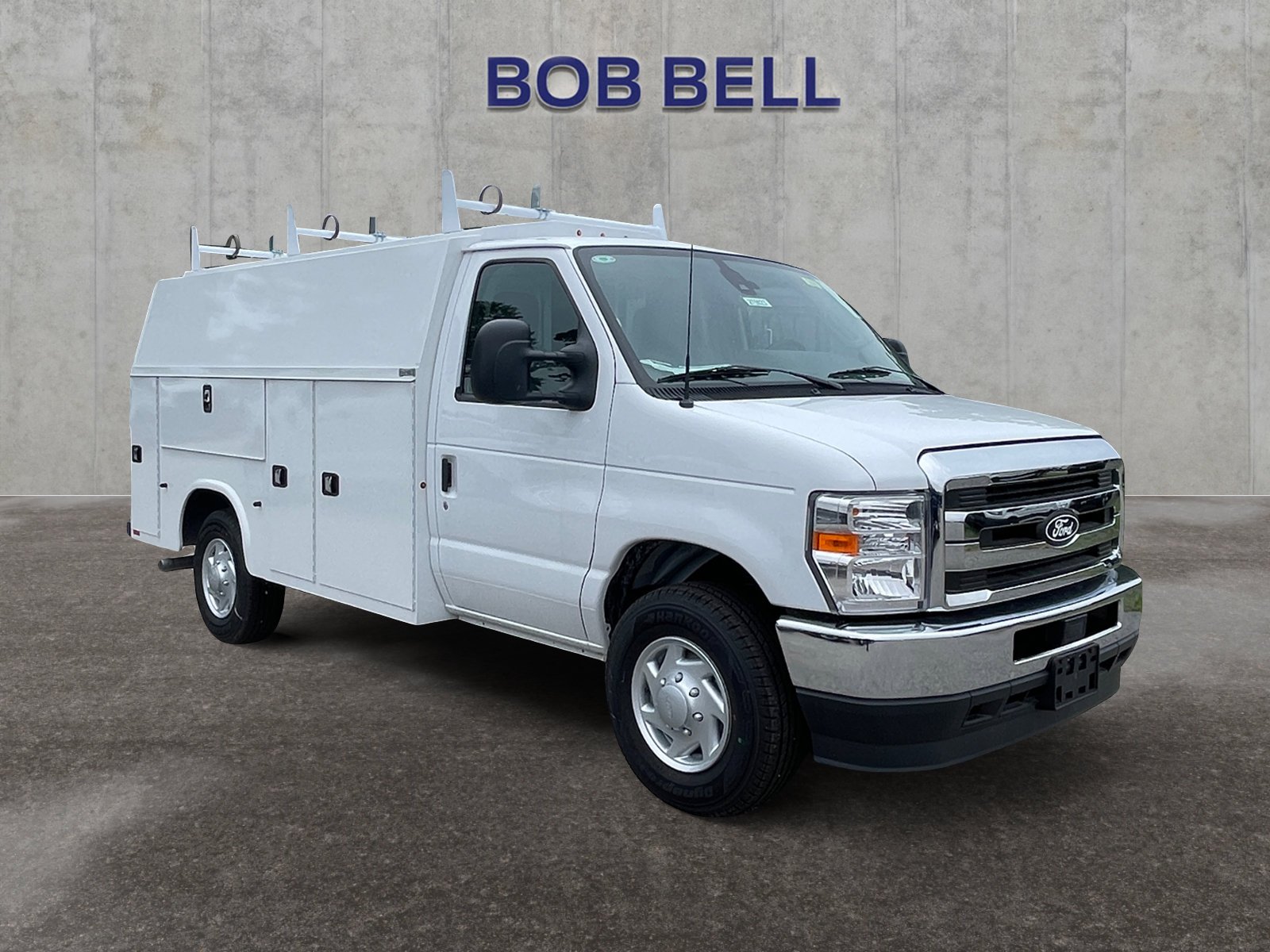 New 2027 Oxford White Ford E-350 SRW image 7