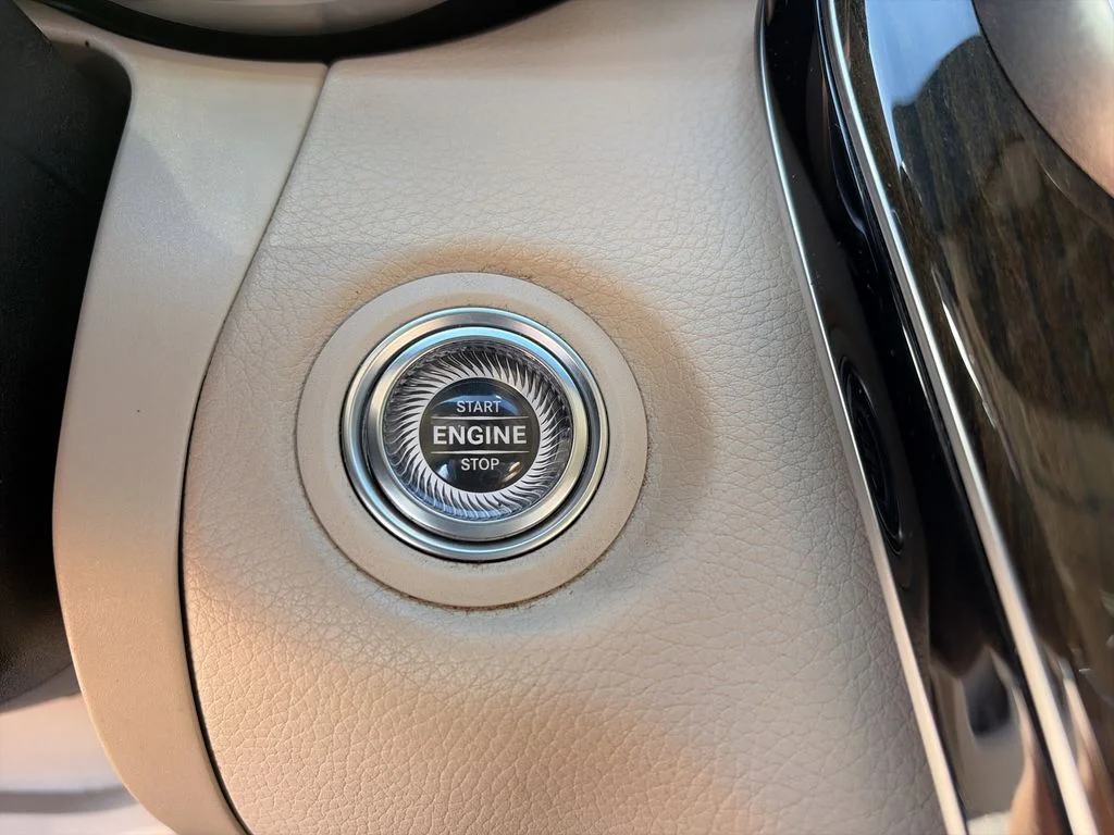 Used 2021  Mercedes-Benz C 300 image 28
