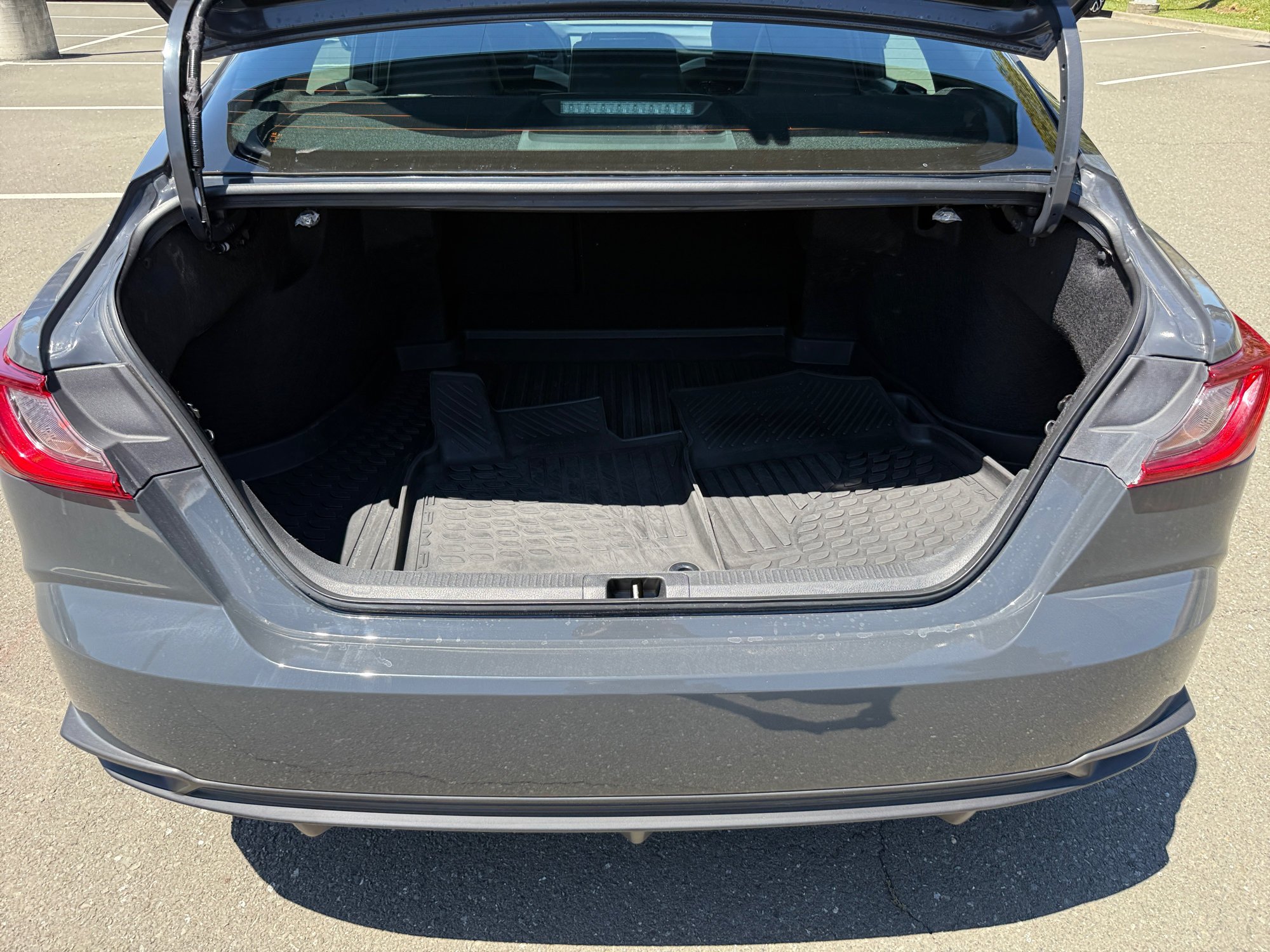 Used 2026 Underground Toyota SE image 17