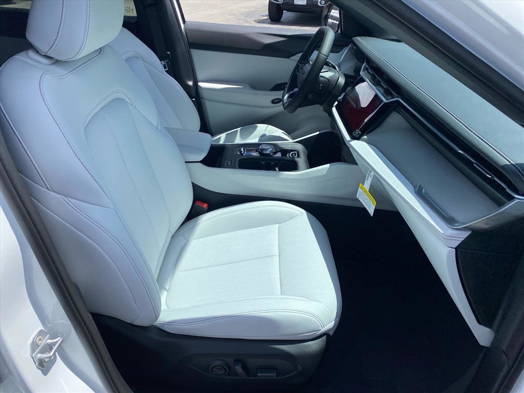 New 2026 Bright White Clearcoat Jeep Limited image 16