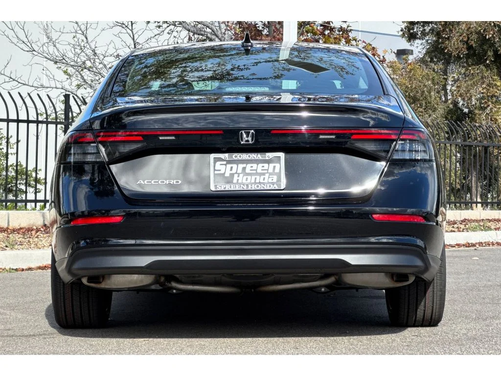 New 2026 Crystal Black Pearl Honda SE image 5