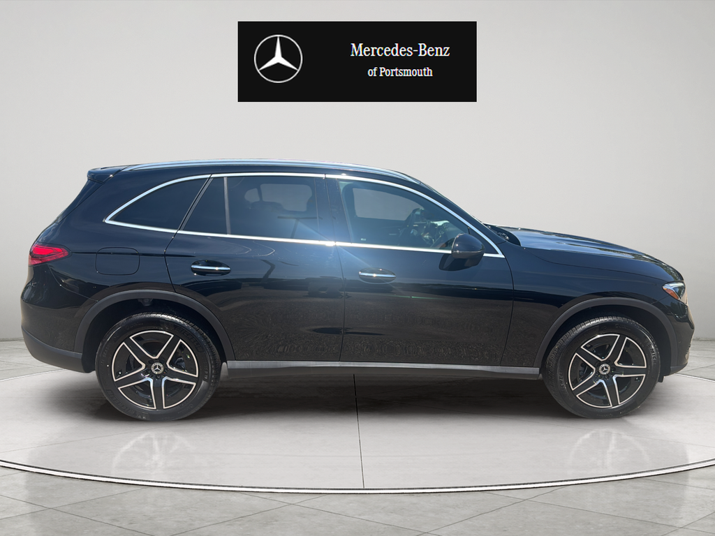 Used 2026 Black Mercedes-Benz GLC 300 image 6