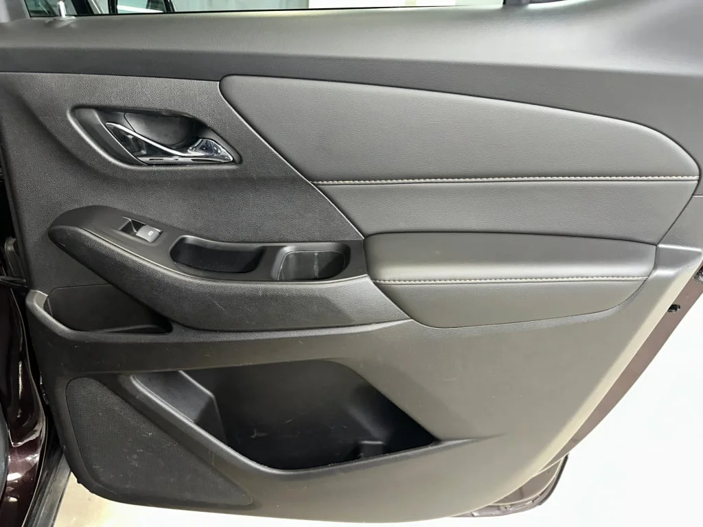 2020 Chevrolet Traverse 1LT - Photo 31