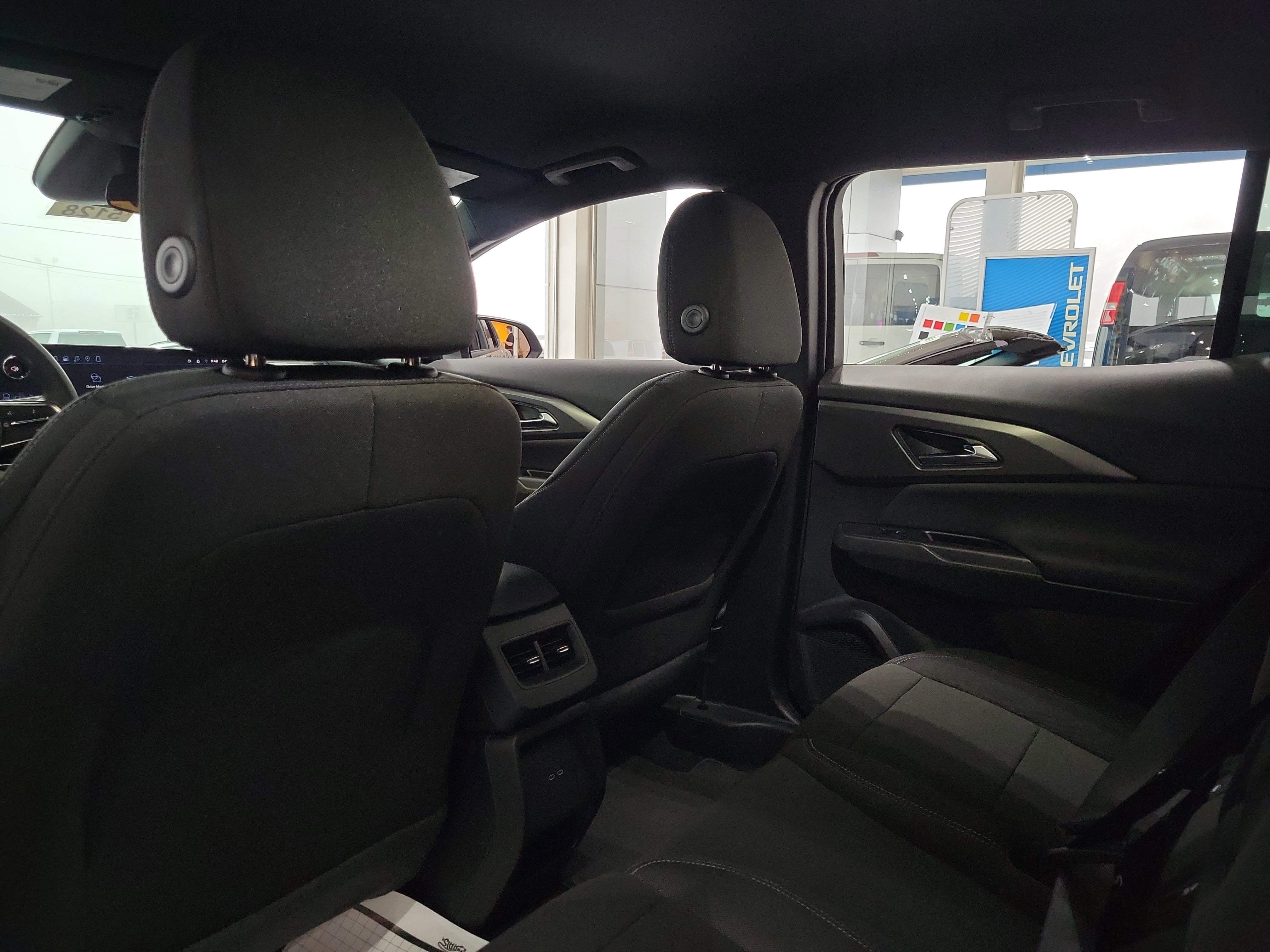 2026 Chevrolet Equinox EV 1LT - Photo 14