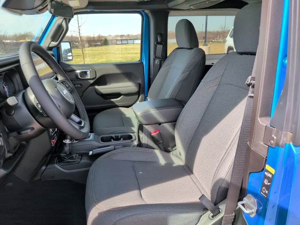 2026 Jeep Wrangler 2-Door Willys - Photo 17