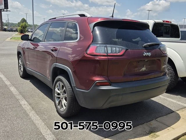 Used 2019 Red Jeep Latitude Plus image 5
