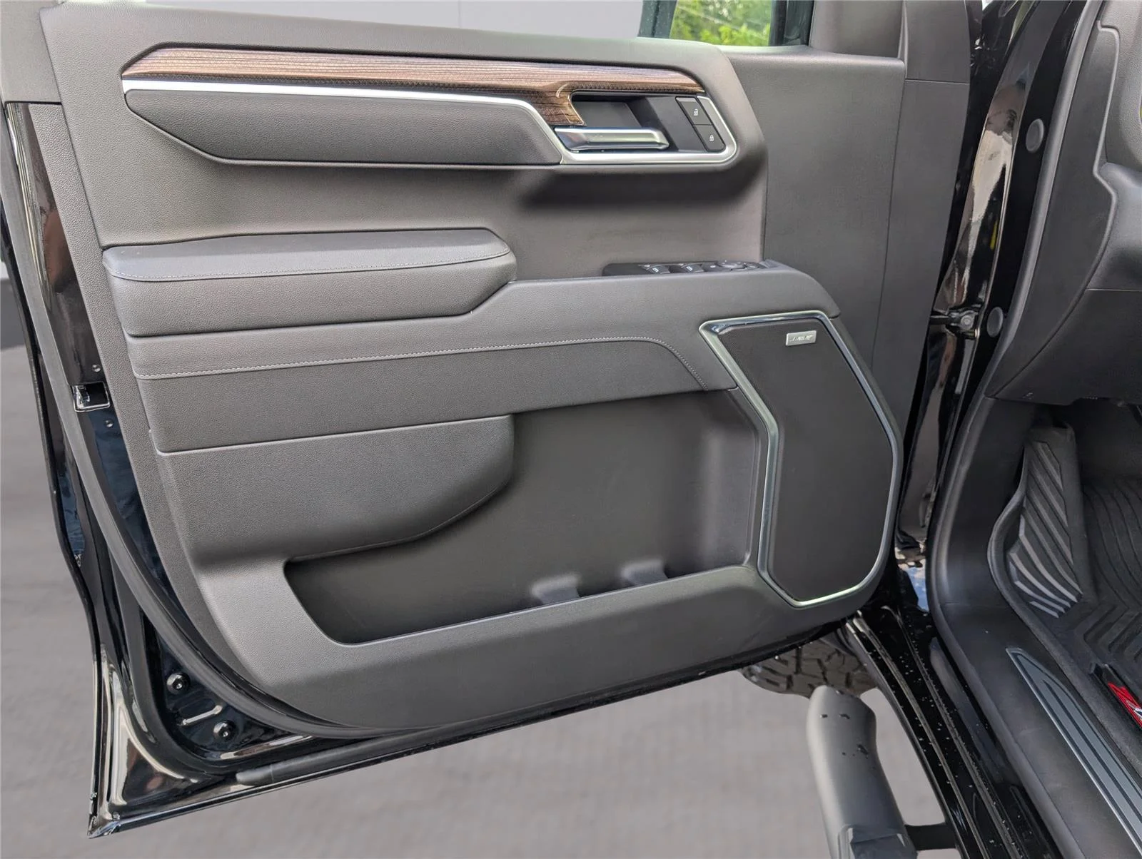 2026 Chevrolet Silverado 1500 RST - Photo 9