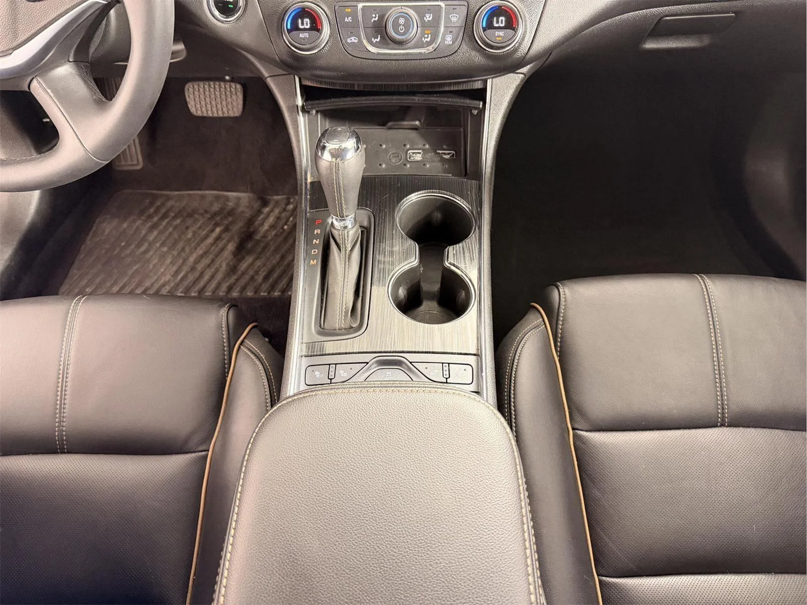 Used 2018 MOSAIC BLACK METALLIC Chevrolet Premier image 33