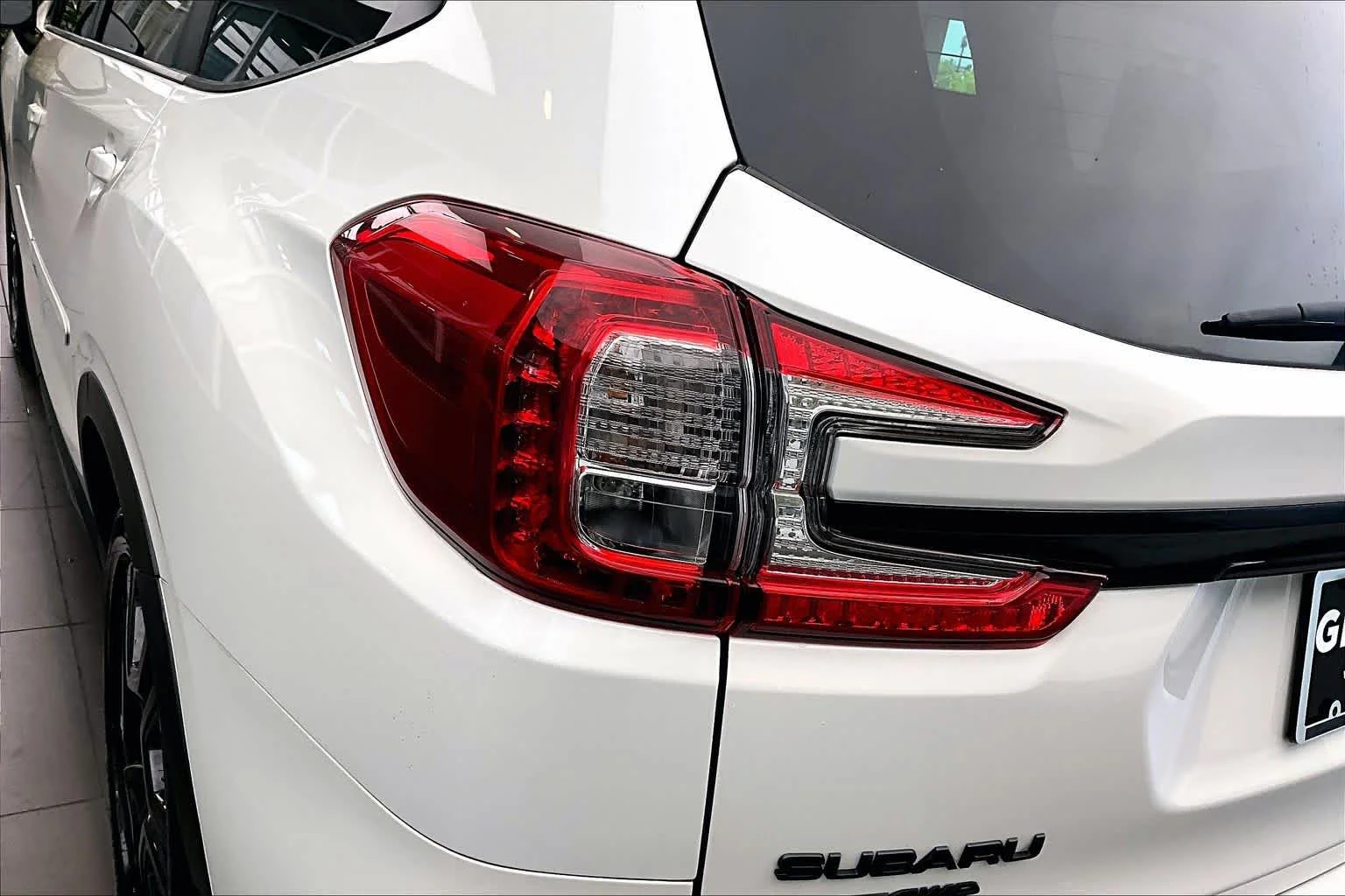 Used 2023 Crystal White Pearl Subaru Onyx Edition Limited image 28