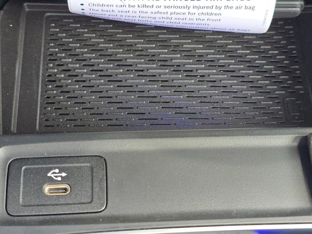 New 2026 Cosmos Black Metallic Mercedes-Benz GLB 250 image 70