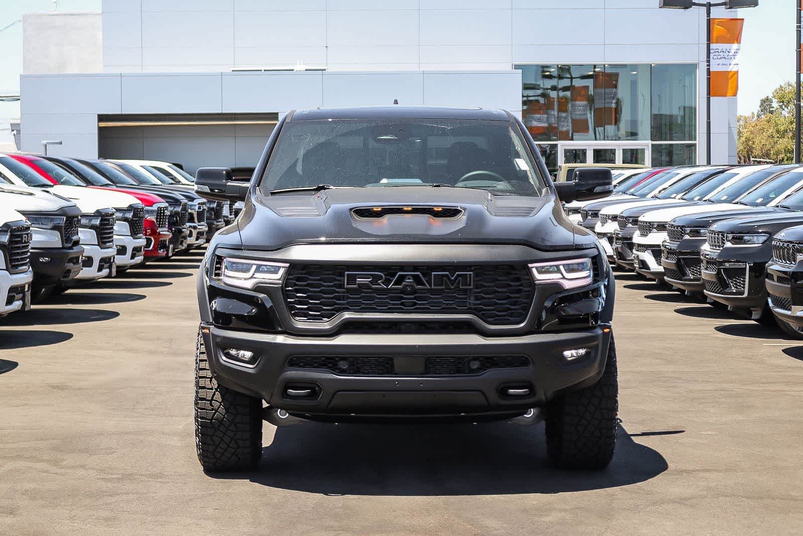 New 2026 Diamond Black Crystal Pearl-Coat Exterior Paint RAM RHO image 2