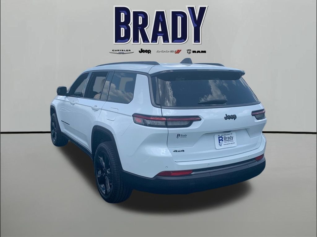 New 2026 Bright White Clear-Coat Exterior Paint Jeep Limited image 5