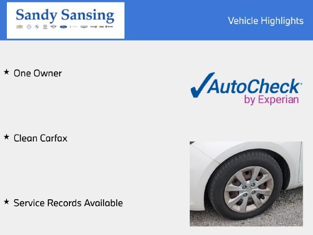 Used 2017 White Kia LX image 7