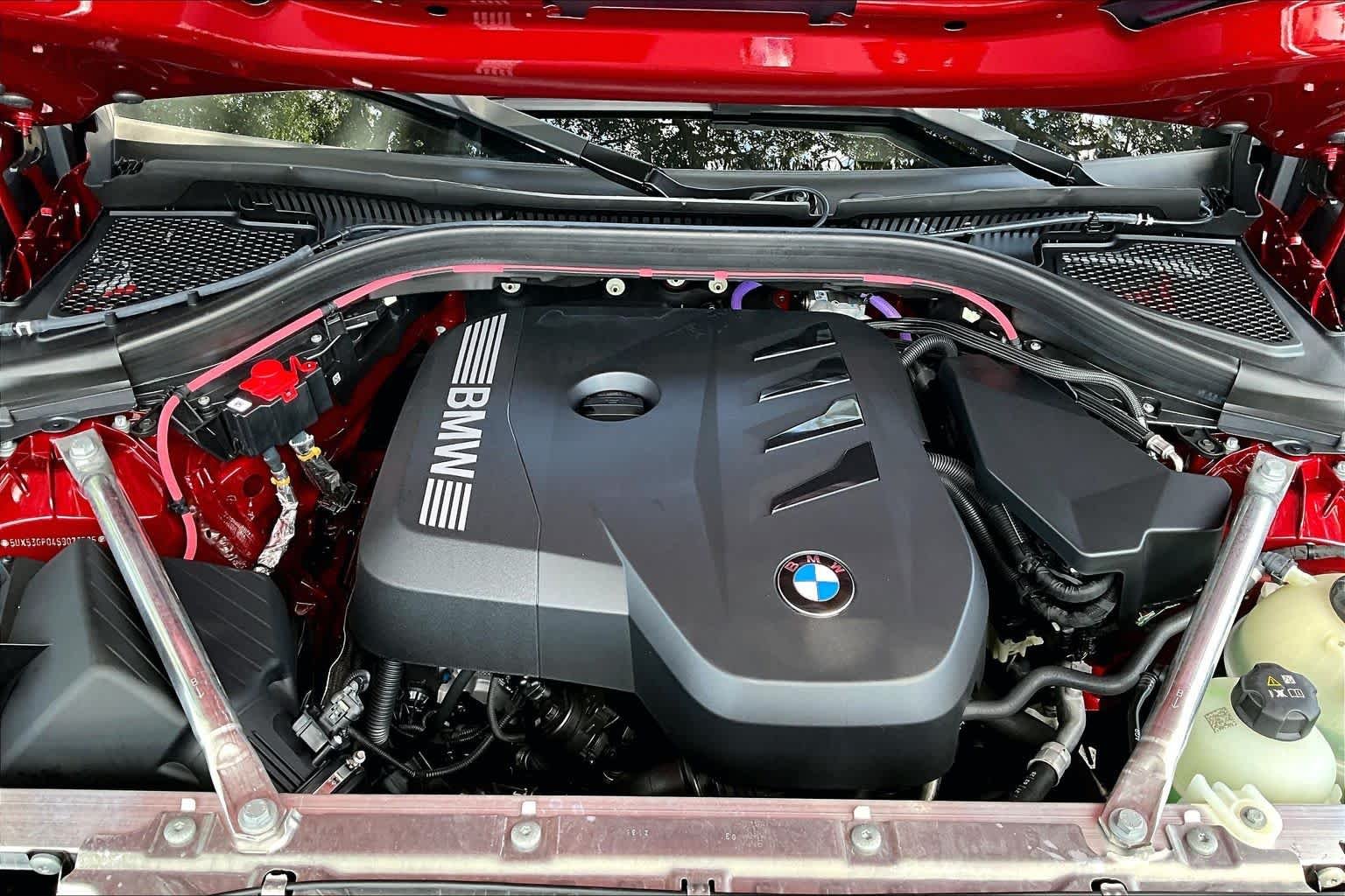 Certified Used 2025 Vegas Red Metallic BMW 30 xDrive image 32