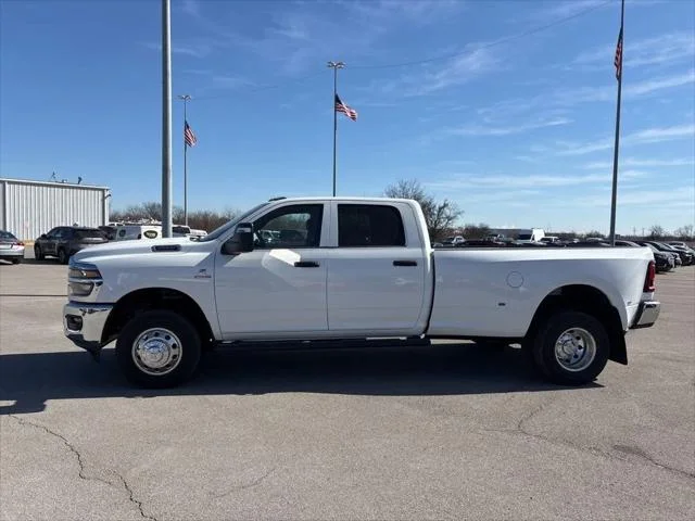 2026 RAM 3500 Tradesman - Photo 19