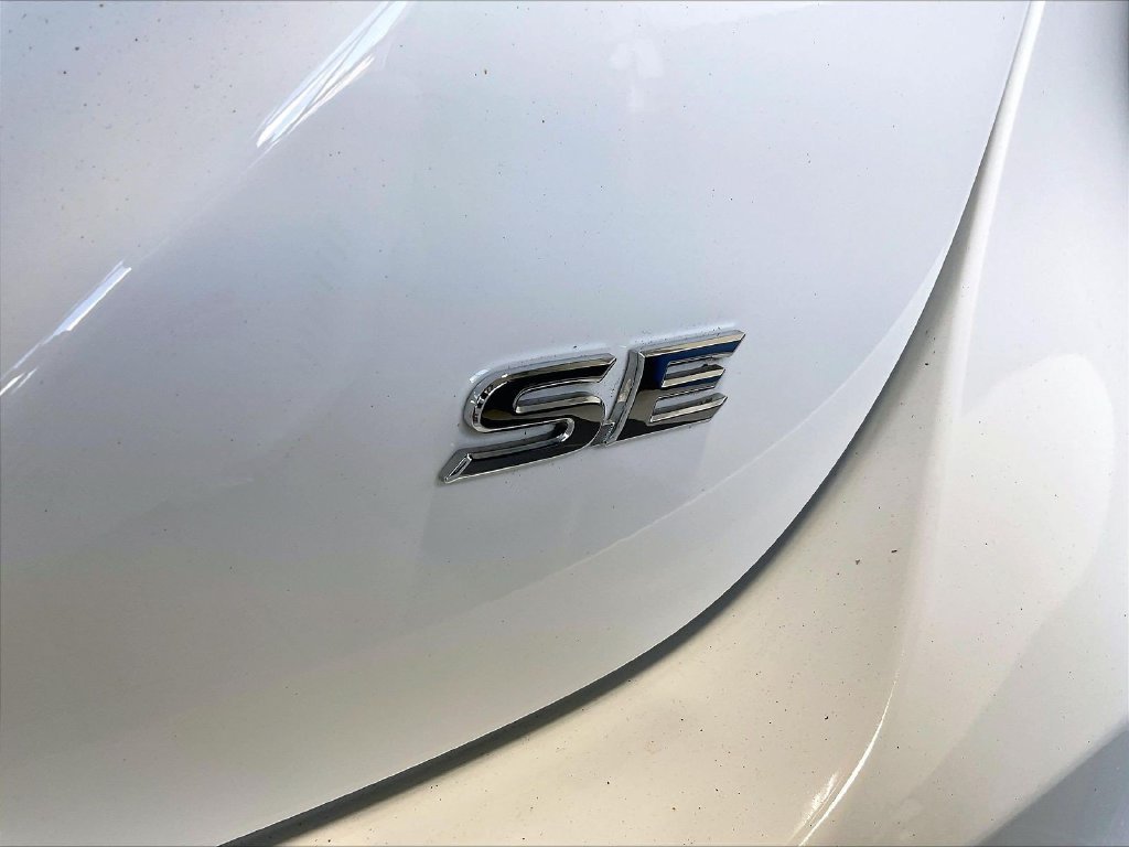 Used 2021 White Toyota SE image 28