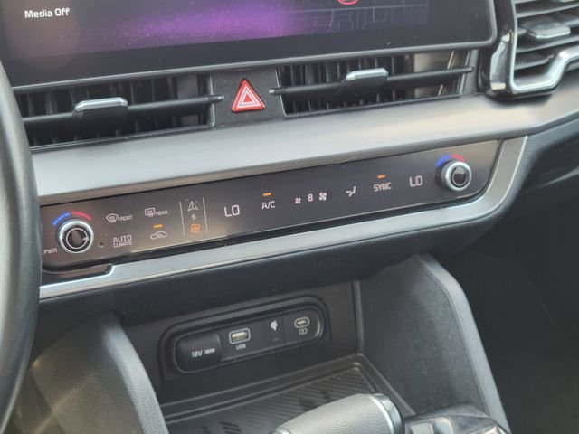 Used 2023 Blue Kia EX image 18