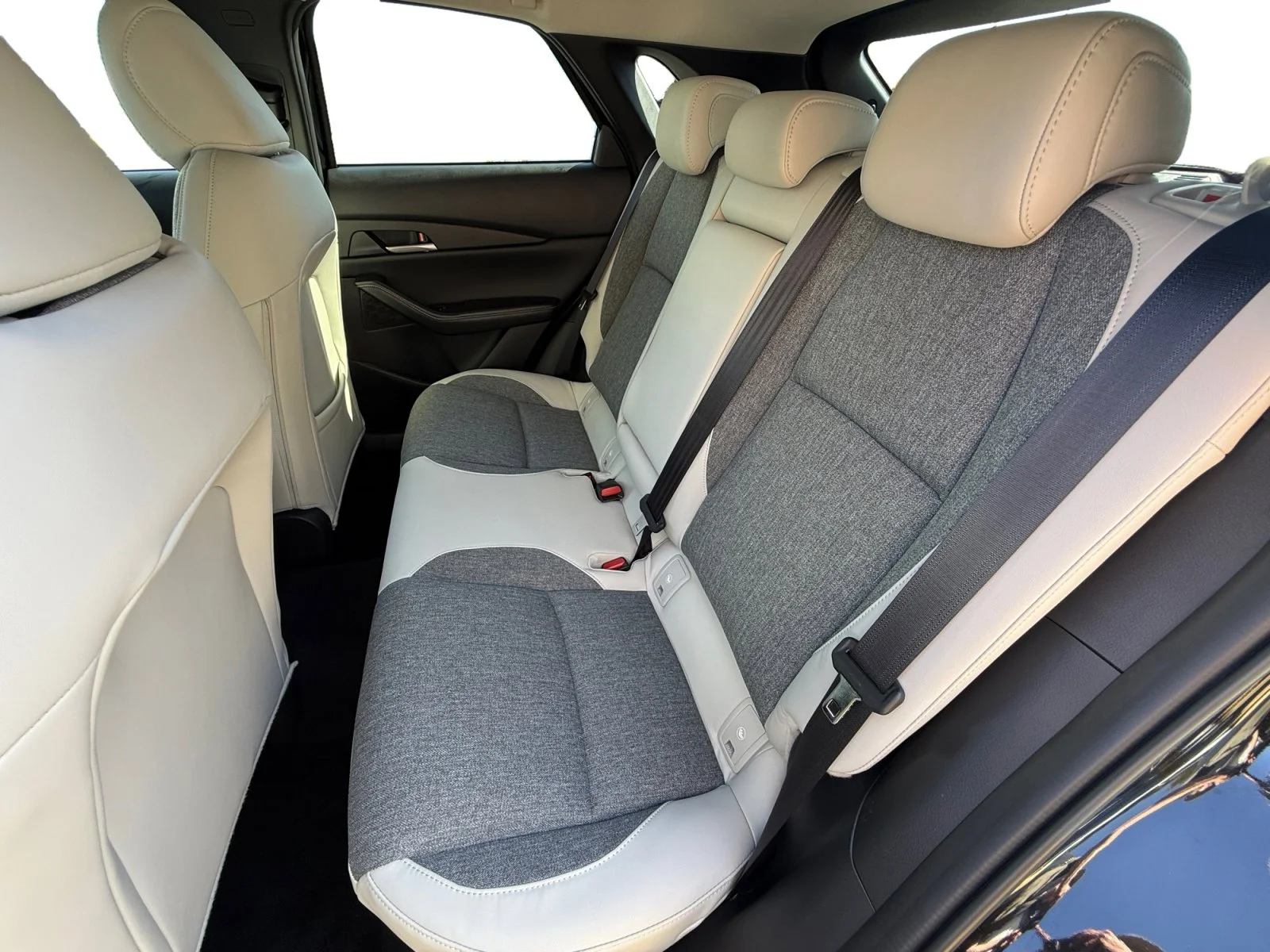 2026 Mazda CX-30 Aire Edition - Photo 16