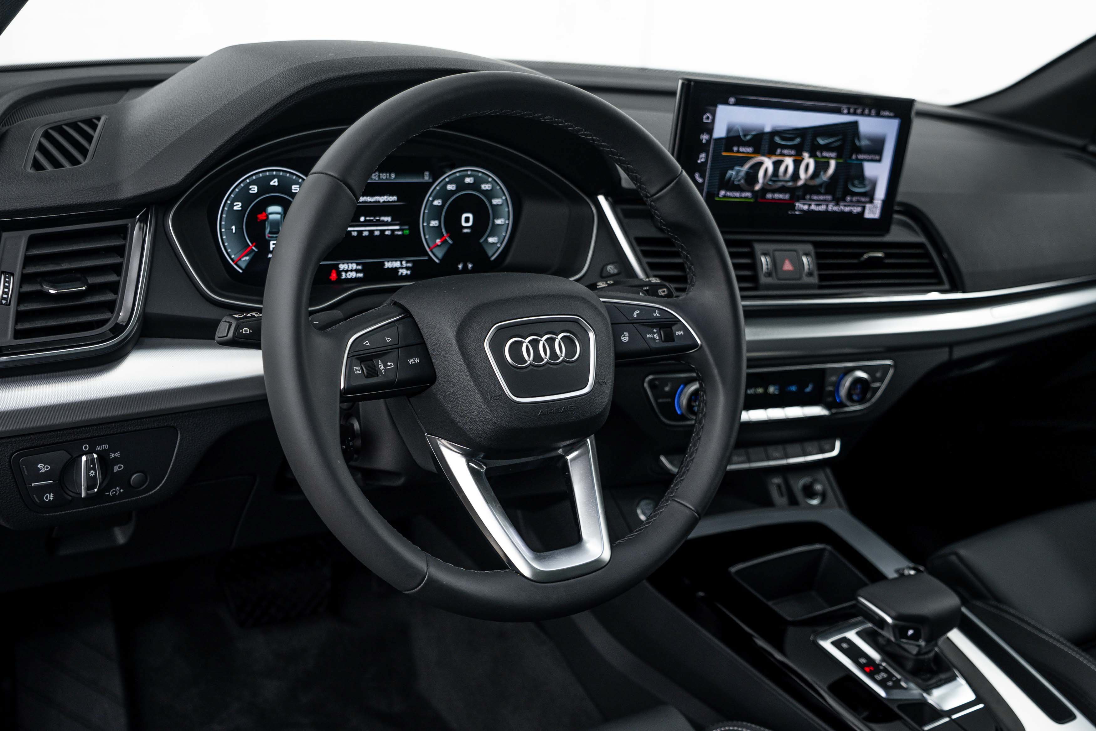 Certified Used 2025 Navarra Blue Metallic Audi S line Premium image 9