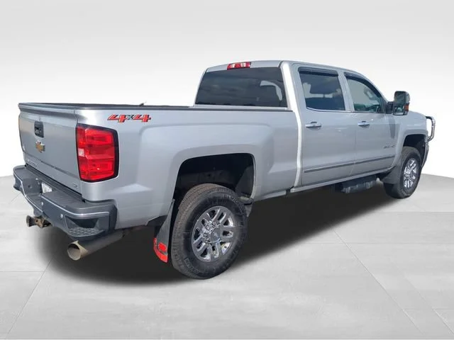 Used 2018 SILVER ICE METALLIC Chevrolet LTZ image 7