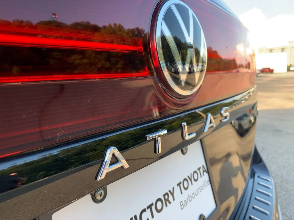 Used 2025  Volkswagen 2.0T Peak Edition image 39