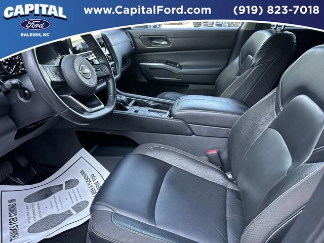Used 2022 Gray Nissan SL image 19