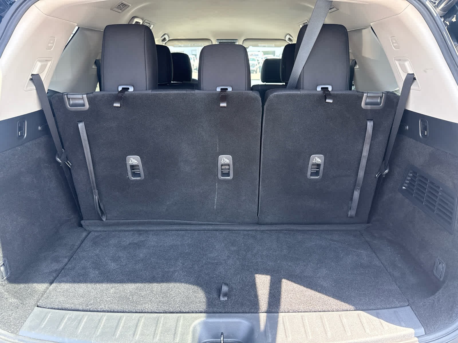 Used 2025 Silver Nissan SV image 12
